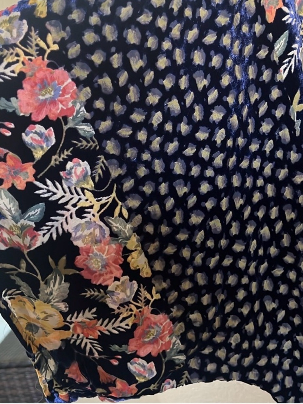Johnny Was Navy Floral Velvet Silk Relaxed Scoop Neck Tunic - Picture 4 of 7
